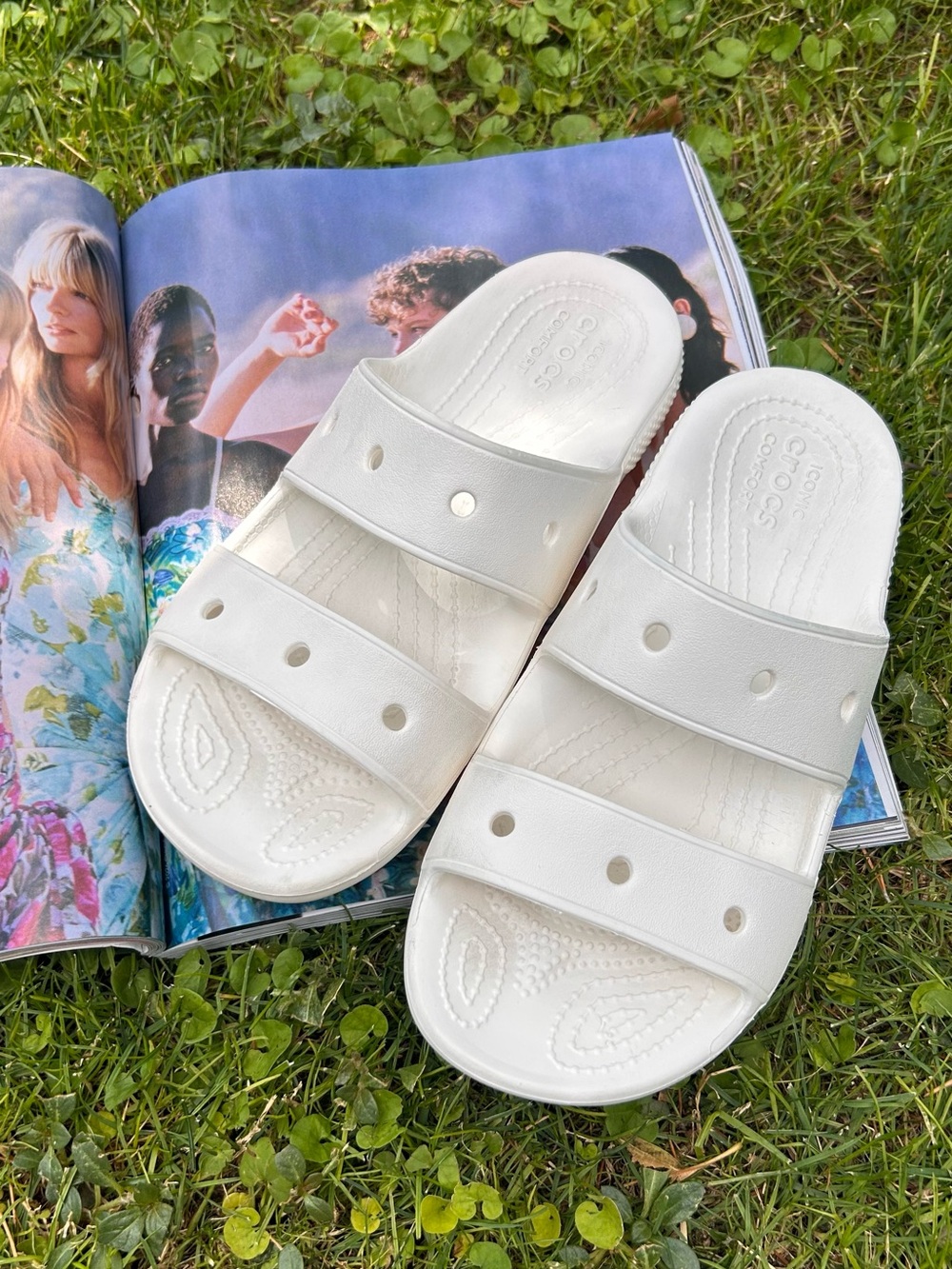 CROCS Iconic White Double Strap Slide Unisex Sandals Size 4 Men Size 6 Women EUC